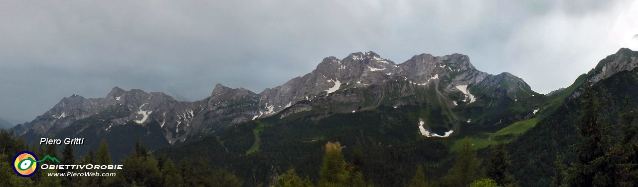 83 Dal Roccolo di Corte  lo spettacolo della costiera dolomitica....jpg